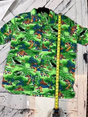 Men's Tropical Green Short-Sleeve Button-Down Shirt